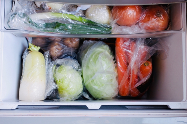まとめ買いと冷凍にむいている食材は何か　葉物野菜は冷凍すれば長く保存できる　家事　つらい